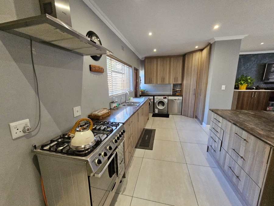 3 Bedroom Property for Sale in Ferndale Western Cape